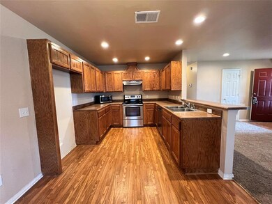 813 NE 85th St, Oklahoma City, OK 73114 - photo 5