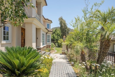 1562 Arundle Place, Glendale, CA 91206 - photo 2