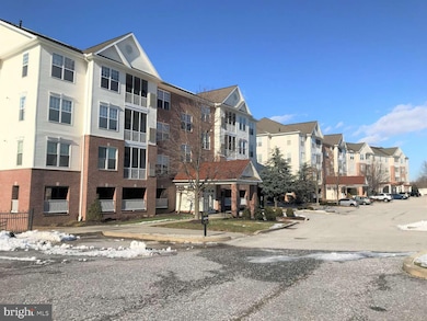 1050 Crest Way unit 303, York, PA 17403 - photo 6