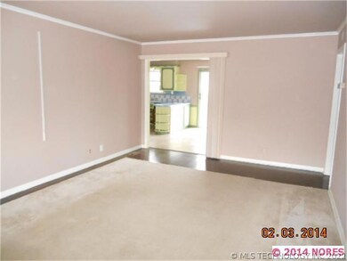 Opposite room view.