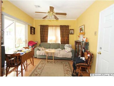 21 S Chestnut Ave, Whiting, NJ 08759 - photo 7