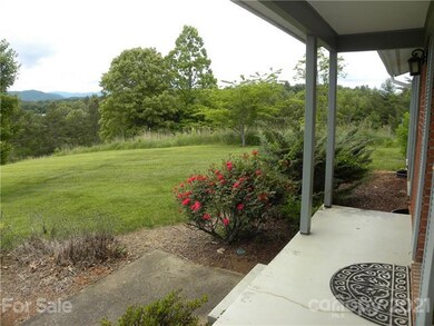 25 Sprinkle Dr, Leicester, NC 28748 - photo 5