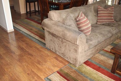 4-Ridge 32-lam wood floor