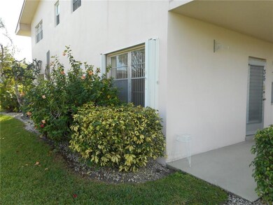 36 Norwich B unit 36, West Palm Beach, FL 33417 - photo 2