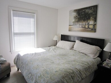 114 Pleasant St unit 4, Cambridge, MA 02139 - photo 6