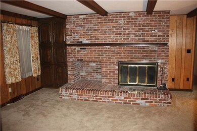 Den w/Fireplace