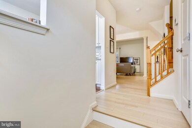 7 Rosebay Ct, Germantown, MD 20874 - photo 4