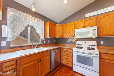 2608 N Ivy Ln Fullsize -10