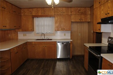 1227 Rivercrest Dr, New Braunfels, TX 78130 - photo 4