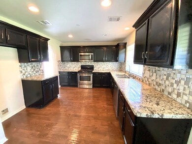 3908 Spring Circle Dr E, Pearland, TX 77584 - photo 6