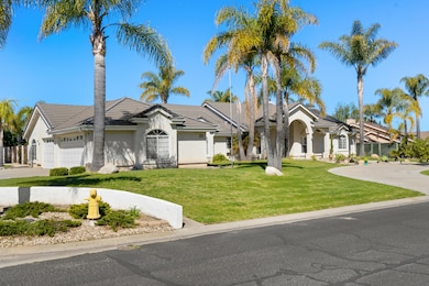 2_5607 oakhill dr-2