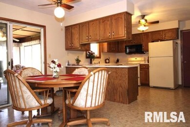 16104 N Regency Park Place, Chillicothe, IL 61523 - photo 5