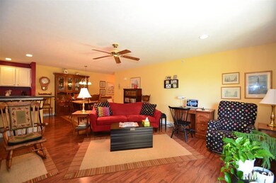 4503 N Tallgrass Ln unit 101, Peoria, IL 61615 - photo 6