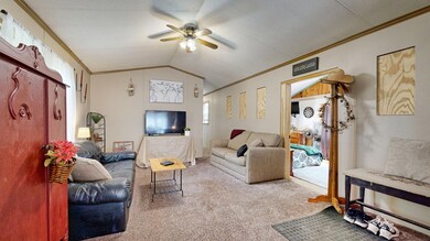 3A Interior, LR