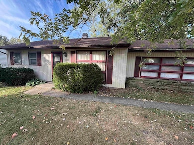 5922 Southcrest Rd, Fort Wayne, IN 46816 - photo 2