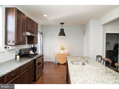 2021 Sunnyvale Dr, Pennsburg, PA 18073 - photo 6