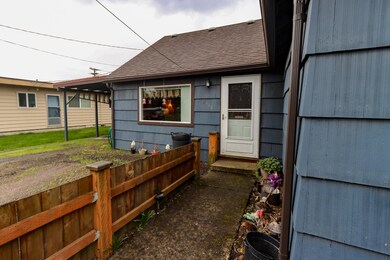 2417 10th St, Tillamook OR-25