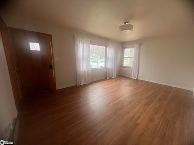 710 8th St S, Humboldt, IA 50548 - photo 5