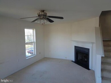 8730 Green Field Ct, Odenton, MD 21113 - photo 5