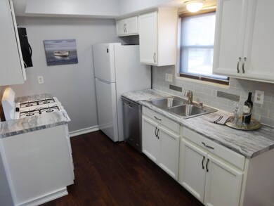 600 Olde Towne Kitchen 3