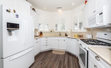 005_Kitchen