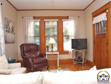 223 SW Elmwood Ave, Topeka, KS 66606 - photo 4