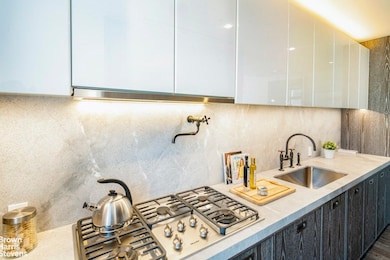 Madison Square Park Tower unit 42A, New York, NY 10010 - photo 7