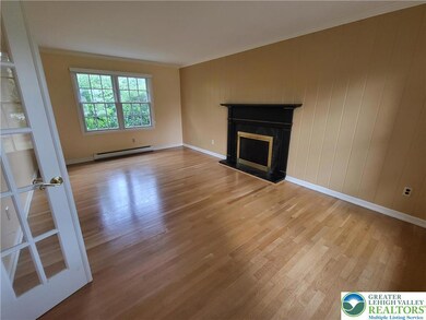 1030 N 10th St, Whitehall, PA 18052 - photo 5