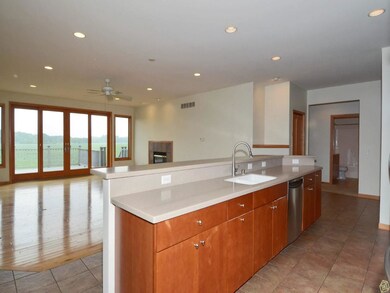 6103 Whalen Rd, Fitchburg, WI 53593 - photo 7