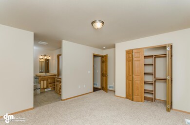 4893 E Mosswood Drive Wasilla-large-002-