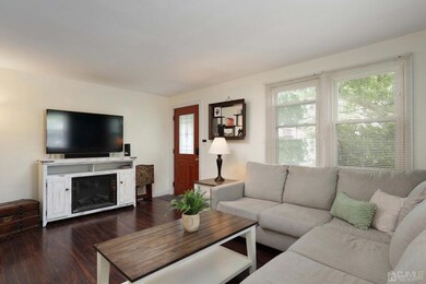 211 211 Hoover Ave Ave, Edison, NJ 0883 - photo 7