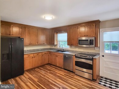 655 Ridgemont Rd, Earlysville, VA 22936 - photo 2