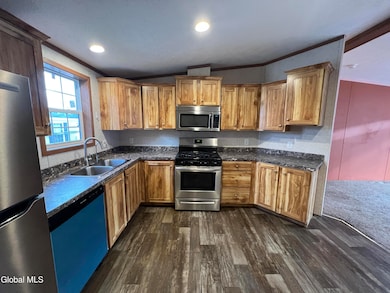 19 Main St, Valley Falls, NY 12185 - photo 4