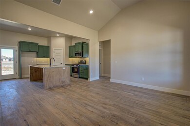 144 Trimble Dr, Shawnee, OK 74804 - photo 5