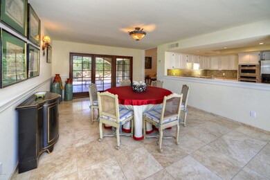 005_Dining Room