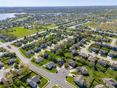 1133 SW Georgetown Dr, Lees Summit, MO 64082 - photo 6