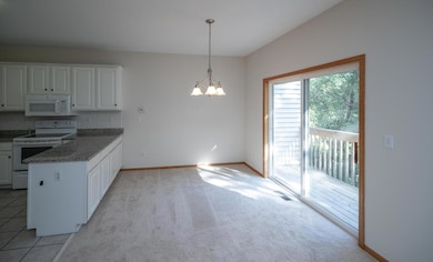 1408 McAndrews Rd E unit 8, Burnsville, MN 55337 - photo 7