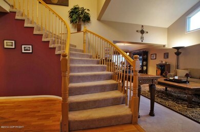 Entry/Staircase