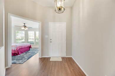 2812 Hilcroft Ave, Denton, TX 76210 - photo 4