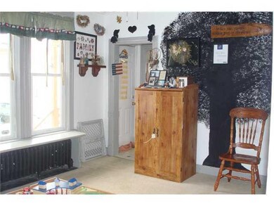 332 Vandervoort St, North Tonawanda, NY 14120 - photo 4