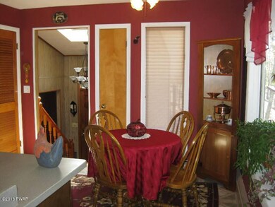 216 Broadmoor Dr, Blooming Grove, PA 18428 - photo 6