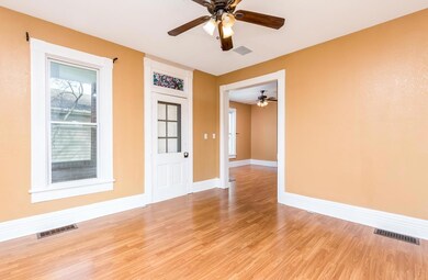 347 W 9th St, Auburn, IN 46706 - photo 7