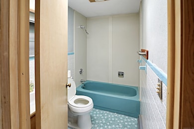 11 Carpet St, Enfield, CT 06082 - photo 7