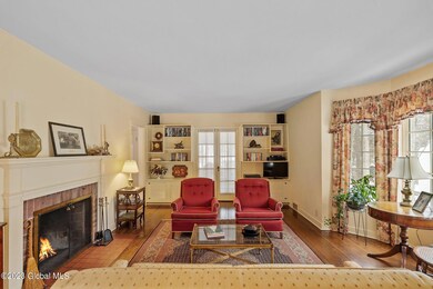 15-web-or-mls-914-st-davids-ln