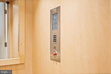 3728 Glenmoor Reserve Ln, Chevy Chase, MD 20815 - photo 7