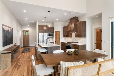 18257 Forestbrook Loop unit 24, Sunriver, OR 97707 - photo 6