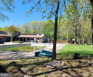 6350 Red Cedar Place unit 312, Baltimore, MD 21209 - photo 3