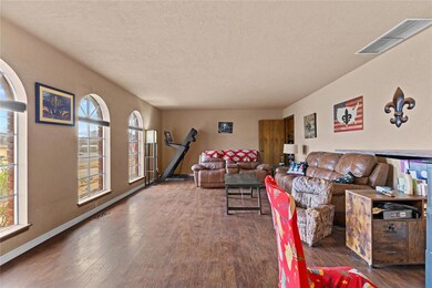 1207 N Kansas St, Weatherford, OK 73096 - photo 5