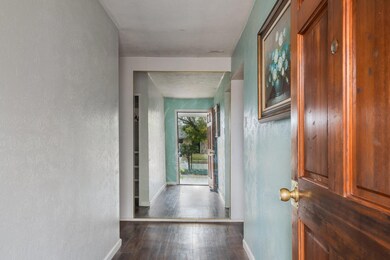 7453 Tunbridge Dr, North Richland Hills, TX 76182 - photo 5