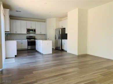 8793 Candelabra Ct, Las Vegas, NV 89113 - photo 5